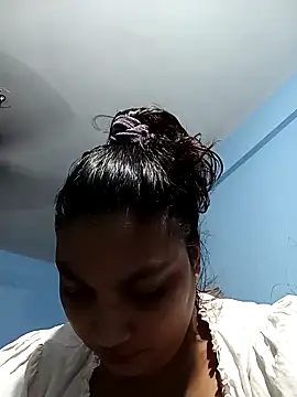 Snapshot of HottyOlly chatting on October 3, 2025, 11:40 am HottyOlly online show from October 3, 2025, 11:40 am