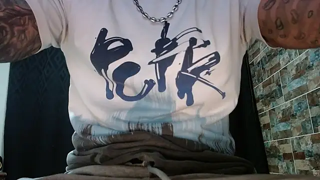 babyrecord1 online show from February 24, 2025, 2:15 pm