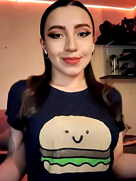 Paudelatorre online show from September 19, 2025, 4:58 am