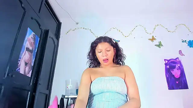 Snapshot of Emily_Coper18 chatting on February 8, 2025, 4:57 pm Emily Coper18 online show from February 8, 2025, 4:57 pm