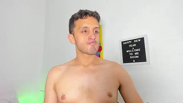 Snapshot of CorbinxHalle chatting on January 5, 2025, 12:31 am CorbinxHalle online show from January 5, 2025, 12:31 am