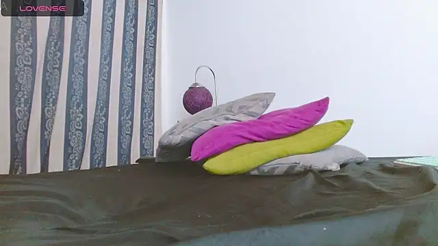 Snapshot of JULYSEX1 chatting on December 6, 2024, 3:44 pm JULYSEX1 online show from December 6, 2024, 3:44 pm