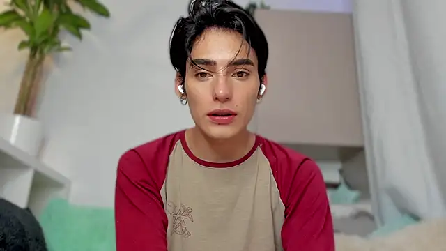 sebas rose online show from January 10, 2025, 2:25 am