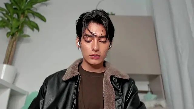 sebas rose online show from January 27, 2025, 6:19 am