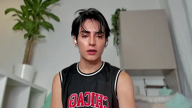 sebas rose online show from January 28, 2025, 5:43 am