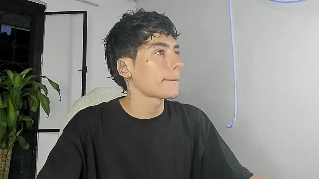 sebas rose online show from September 22, 2025, 10:56 pm