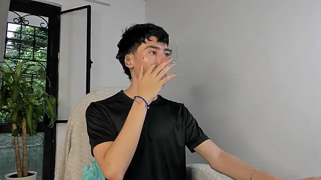 sebas rose online show from October 17, 2025, 10:12 pm