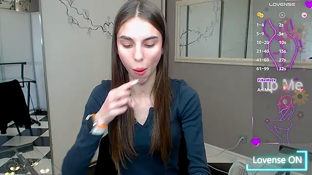 Snapshot of EmmyGreans chatting on March 5, 2025, 12:22 pm EmmyGreans online show from March 5, 2025, 12:22 pm