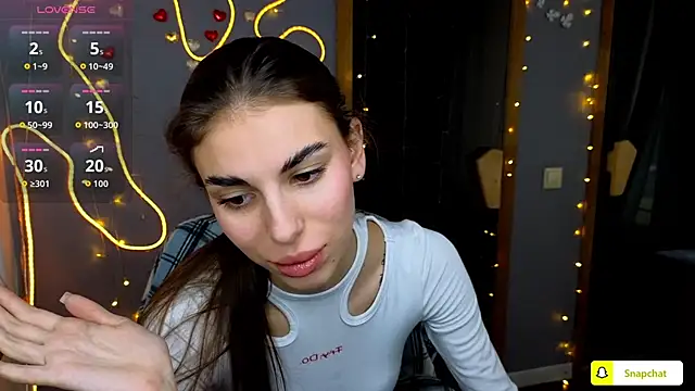 Snapshot of EmmyGreans chatting on October 7, 2025, 5:37 am EmmyGreans online show from October 7, 2025, 5:37 am