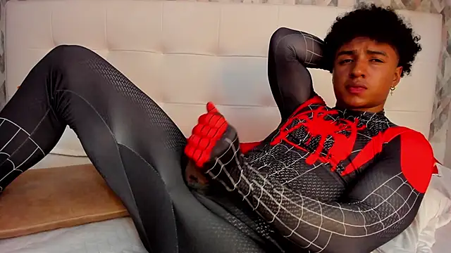 MagnusKing  online show from February 7, 2025, 2:19 am