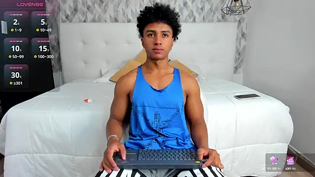 MagnusKing  online show from March 11, 2025, 11:55 am