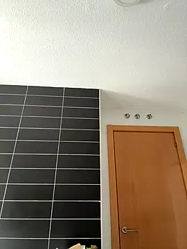 KimKelly13 online show from November 9, 2025, 11:41 am