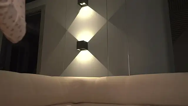 -Snowwwy- online show from March 20, 2025, 6:20 pm