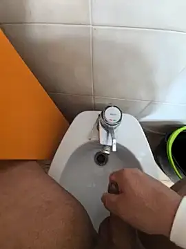 gordito xx online show from February 8, 2025, 11:33 am