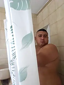 gordito xx online show from September 24, 2025, 5:22 am