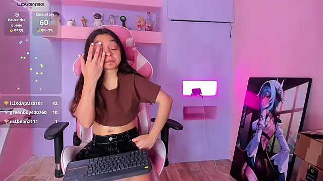 CharlotteMuller online show from January 6, 2025, 9:22 pm