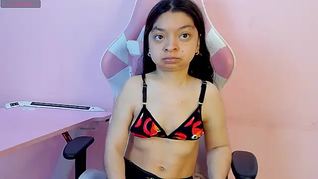 CharlotteMuller online show from November 30, 2025, 8:13 pm