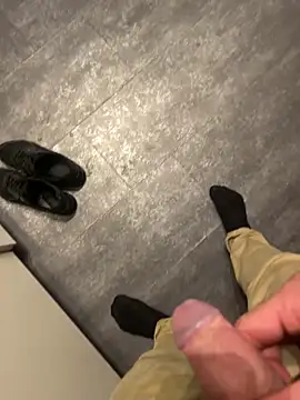 Snapshot of Edosxxl chatting on September 10, 2025, 10:32 pm Edosxxl online show from September 10, 2025, 10:32 pm