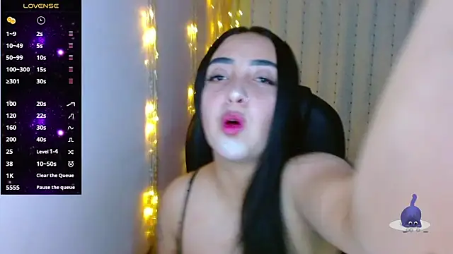Snapshot of AmberGoddess_ chatting on January 24, 2025, 4:59 am AmberGoddess  online show from January 24, 2025, 4:59 am