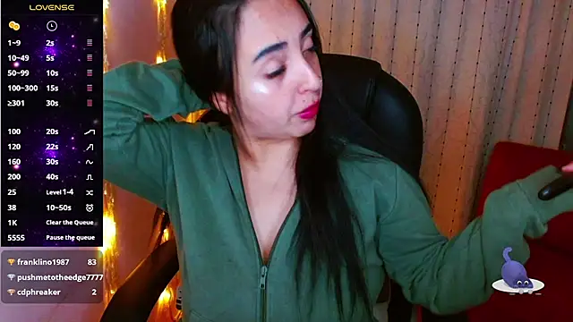 Snapshot of AmberGoddess_ chatting on January 24, 2025, 8:13 am AmberGoddess  online show from January 24, 2025, 8:13 am