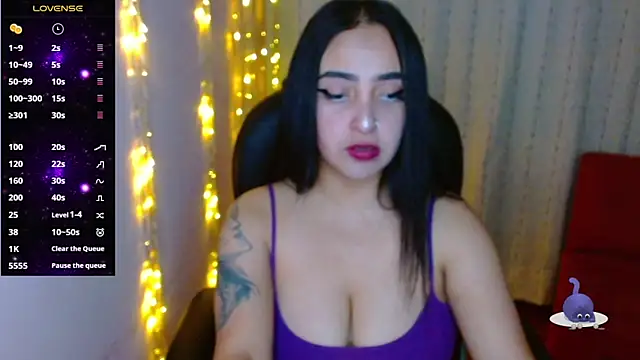 Snapshot of AmberGoddess_ chatting on February 1, 2025, 6:32 am AmberGoddess  online show from February 1, 2025, 6:32 am