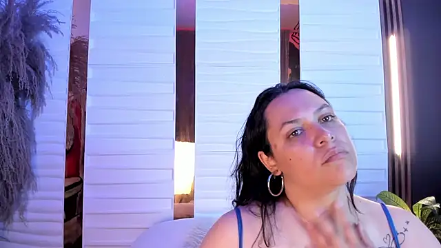 Biiancacox online show from October 15, 2025, 2:55 am