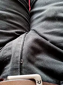 HeftyTheory7 online show from November 24, 2025, 8:03 am