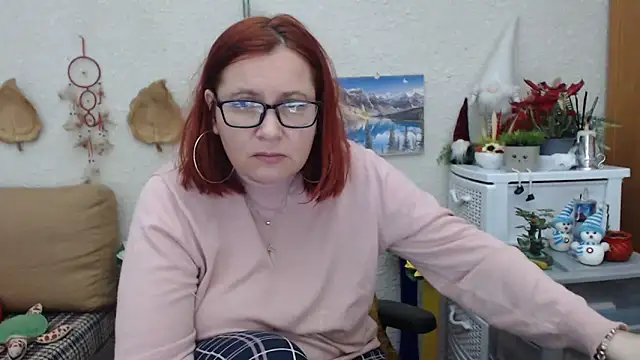 Snapshot of PlayfullMature chatting on February 12, 2025, 2:21 pm PlayfullMature online show from February 12, 2025, 2:21 pm