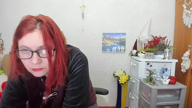 Snapshot of PlayfullMature chatting on February 13, 2025, 8:13 pm PlayfullMature online show from February 13, 2025, 8:13 pm
