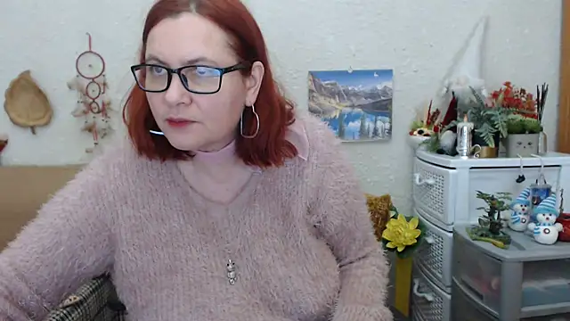 Snapshot of PlayfullMature chatting on February 16, 2025, 7:16 pm PlayfullMature online show from February 16, 2025, 7:16 pm