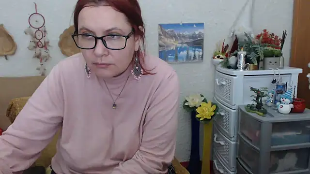 Snapshot of PlayfullMature chatting on February 21, 2025, 1:55 pm PlayfullMature online show from February 21, 2025, 1:55 pm