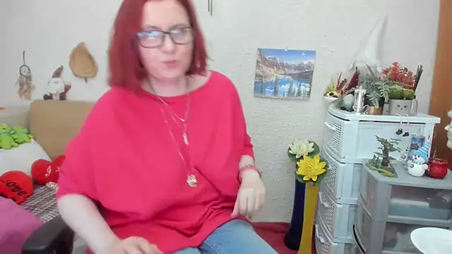 Snapshot of PlayfullMature chatting on February 26, 2025, 11:26 pm PlayfullMature online show from February 26, 2025, 11:26 pm