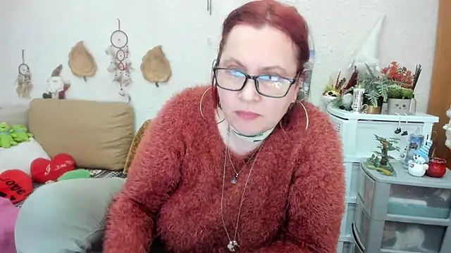 Snapshot of PlayfullMature chatting on February 27, 2025, 2:32 pm PlayfullMature online show from February 27, 2025, 2:32 pm