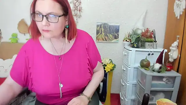 Snapshot of PlayfullMature chatting on March 9, 2025, 11:14 pm PlayfullMature online show from March 9, 2025, 11:14 pm