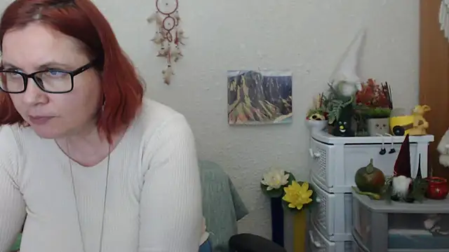 Snapshot of PlayfullMature chatting on March 14, 2025, 11:00 pm PlayfullMature online show from March 14, 2025, 11:00 pm