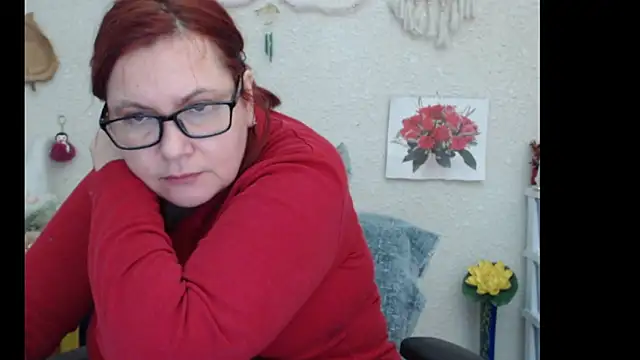 Snapshot of PlayfullMature chatting on September 30, 2025, 1:05 pm PlayfullMature online show from September 30, 2025, 1:05 pm