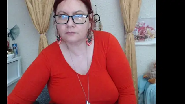 Snapshot of PlayfullMature chatting on October 1, 2025, 11:38 am PlayfullMature online show from October 1, 2025, 11:38 am