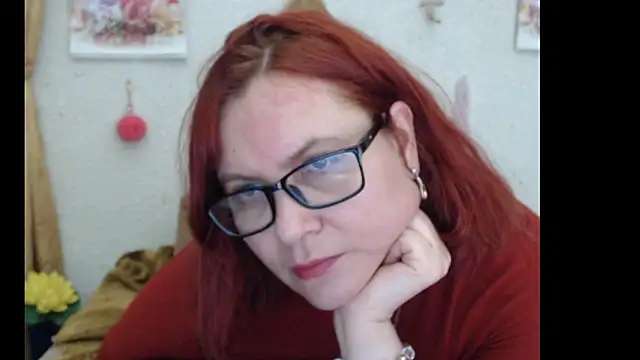 Snapshot of PlayfullMature chatting on October 12, 2025, 7:35 pm PlayfullMature online show from October 12, 2025, 7:35 pm