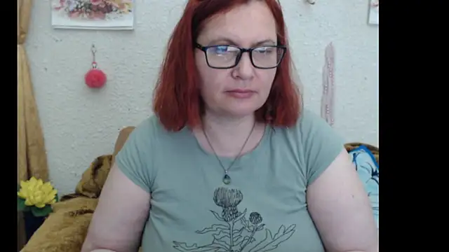 Snapshot of PlayfullMature chatting on October 14, 2025, 3:57 pm PlayfullMature online show from October 14, 2025, 3:57 pm