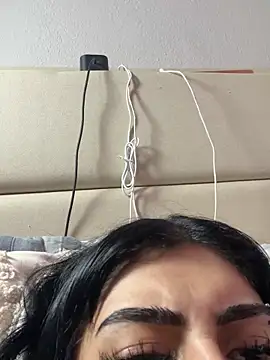 ThickerThanYoBitch online show from September 20, 2025, 1:34 pm