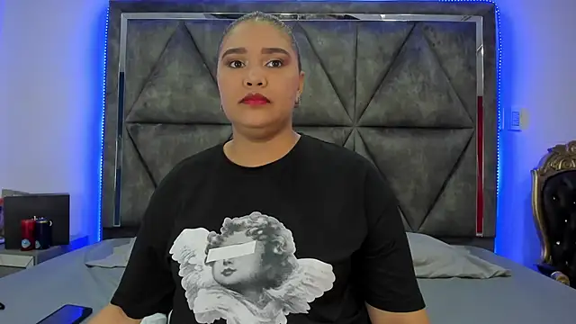 Danielaandximena online show from December 23, 2024, 2:56 am