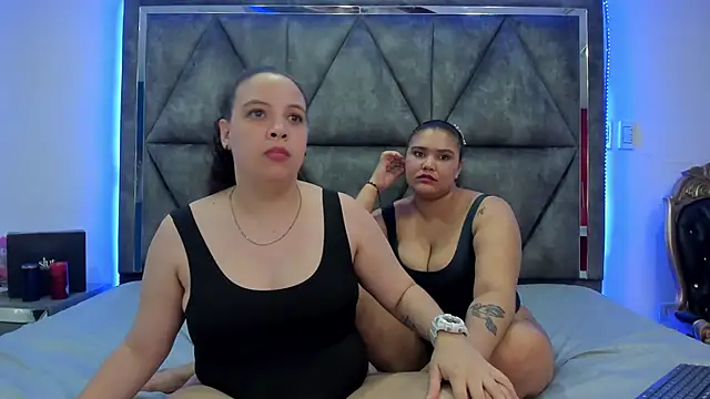 Danielaandximena online show from February 12, 2025, 8:59 am