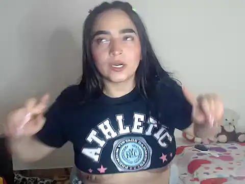 Snapshot of samantha2207 chatting on December 7, 2024, 8:22 am samantha2207 online show from December 7, 2024, 8:22 am