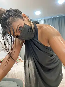 Snapshot of Monalisadon018 chatting on December 28, 2024, 8:37 am Monalisadon018 online show from December 28, 2024, 8:37 am