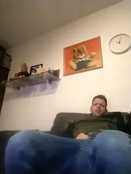 Snapshot of Knuffelstaaf123 chatting on January 13, 2025, 5:12 pm Knuffelstaaf123 online show from January 13, 2025, 5:12 pm