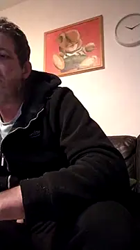 Snapshot of Knuffelstaaf123 chatting on October 9, 2025, 9:46 pm Knuffelstaaf123 online show from October 9, 2025, 9:46 pm