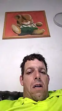 Snapshot of Knuffelstaaf123 chatting on October 20, 2025, 1:33 pm Knuffelstaaf123 online show from October 20, 2025, 1:33 pm