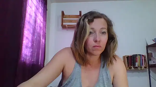 charlott ponce online show from February 10, 2025, 8:21 pm