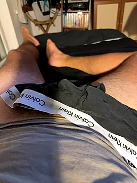 Snapshot of Hank_04 chatting on September 21, 2025, 10:00 pm Hank 04 online show from September 21, 2025, 10:00 pm