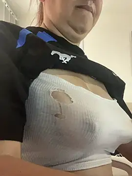 Snapshot of ruby_santana777 chatting on February 27, 2025, 4:10 pm ruby santana777 online show from February 27, 2025, 4:10 pm